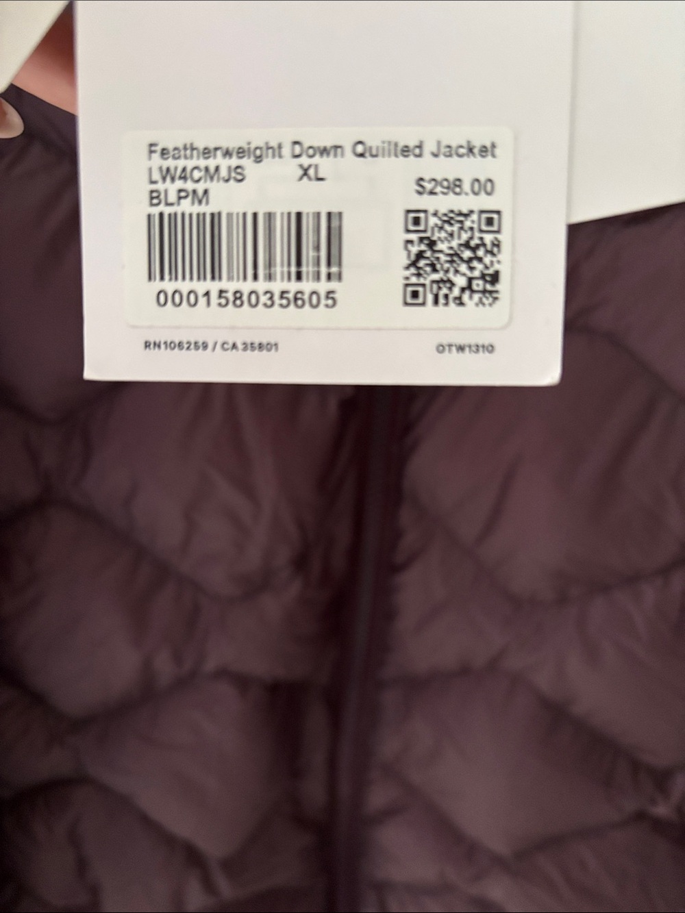 LULULEMON FEATHERWEIGHT DOWN 900 fill QUILTED JACKET in BLACK PLUM SZ XL NWT - Picture 6 of 8